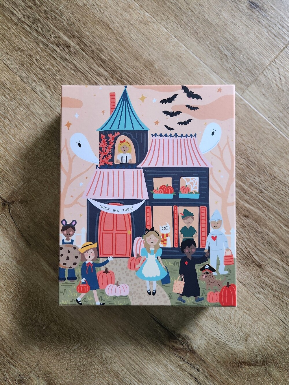 Pippi Post 300 Piece Trick or Treat Halloween Puzzle